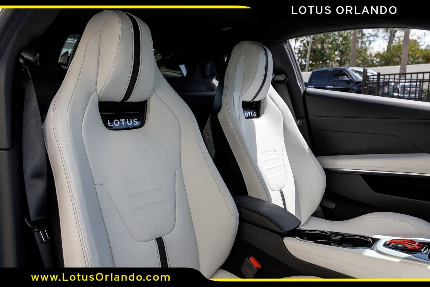 2026 Lotus Emira V6 SE