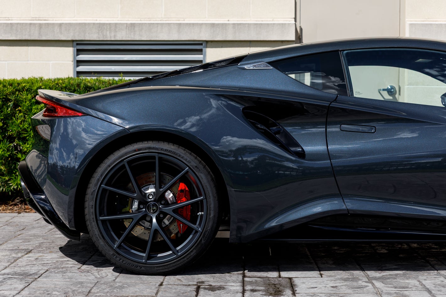 2027 Lotus EMIRA V6 SE