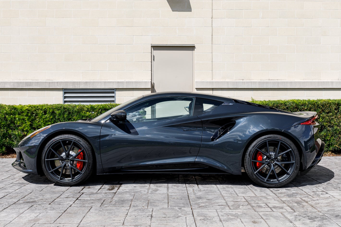 2027 Lotus EMIRA V6 SE