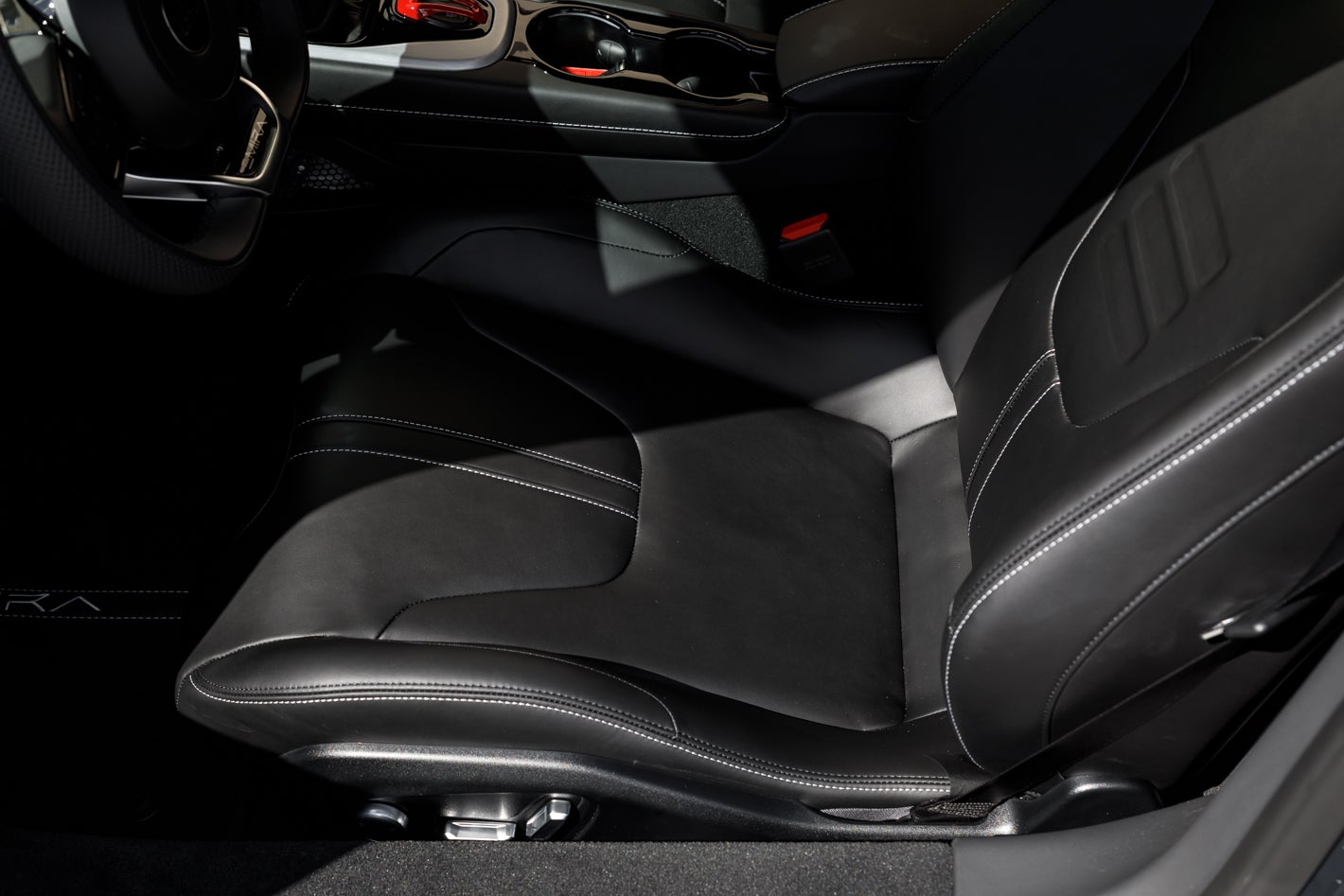 2027 Lotus EMIRA V6 SE