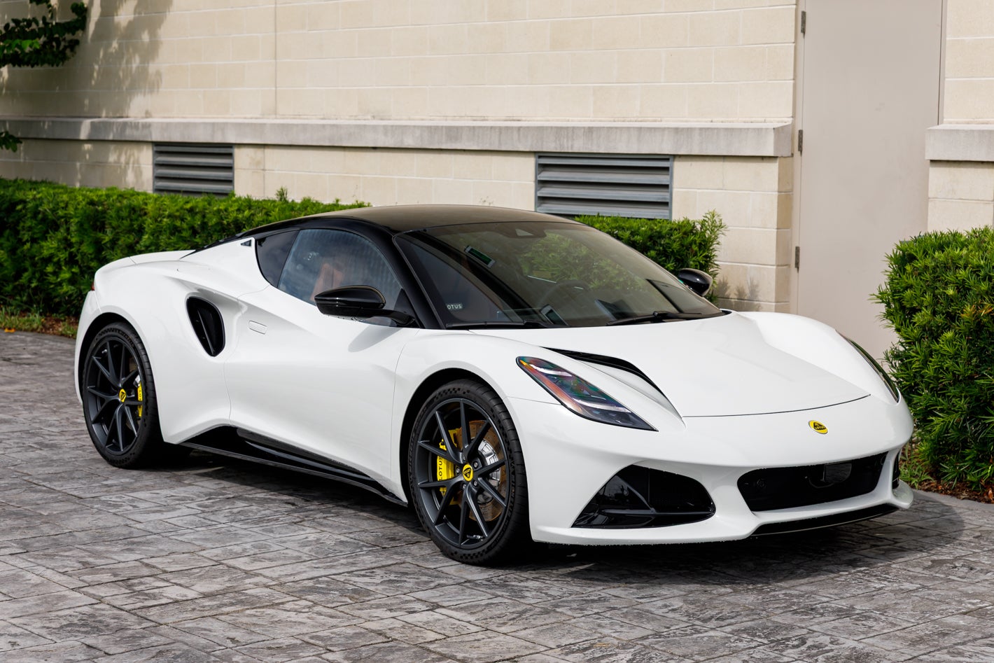 2027 Lotus EMIRA V6 SE