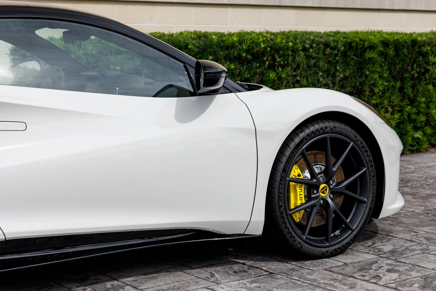 2027 Lotus EMIRA V6 SE