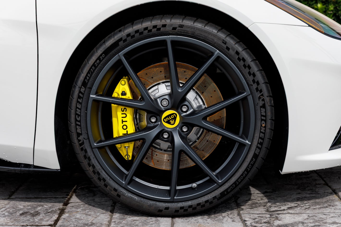2027 Lotus EMIRA V6 SE