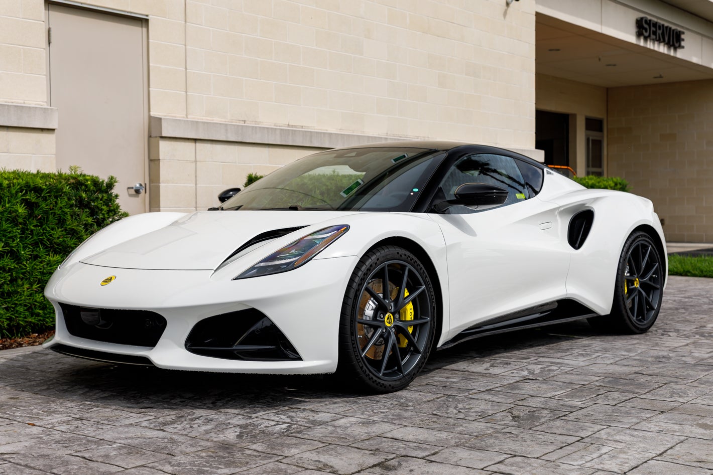 2027 Lotus EMIRA V6 SE