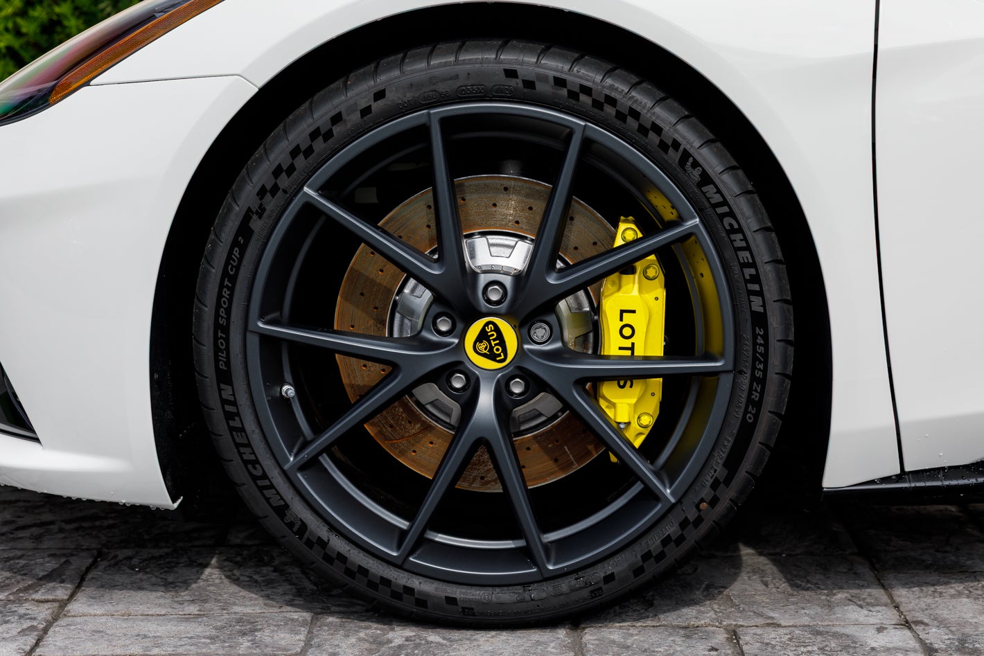 2027 Lotus EMIRA V6 SE