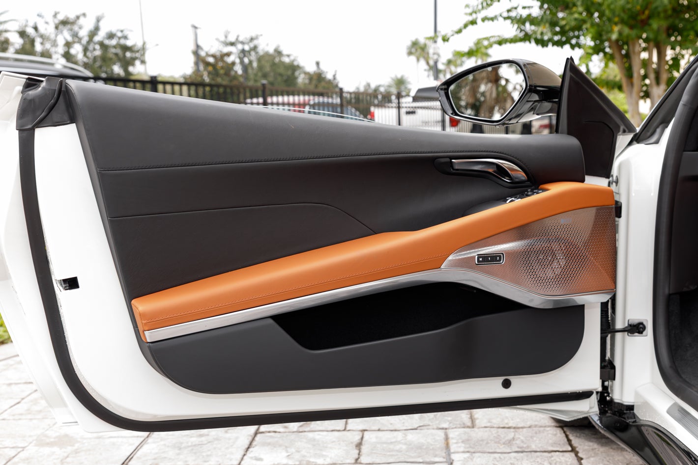 2027 Lotus EMIRA V6 SE