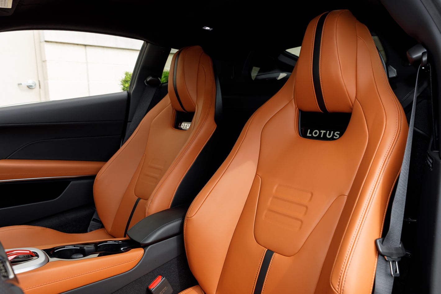 2027 Lotus EMIRA V6 SE
