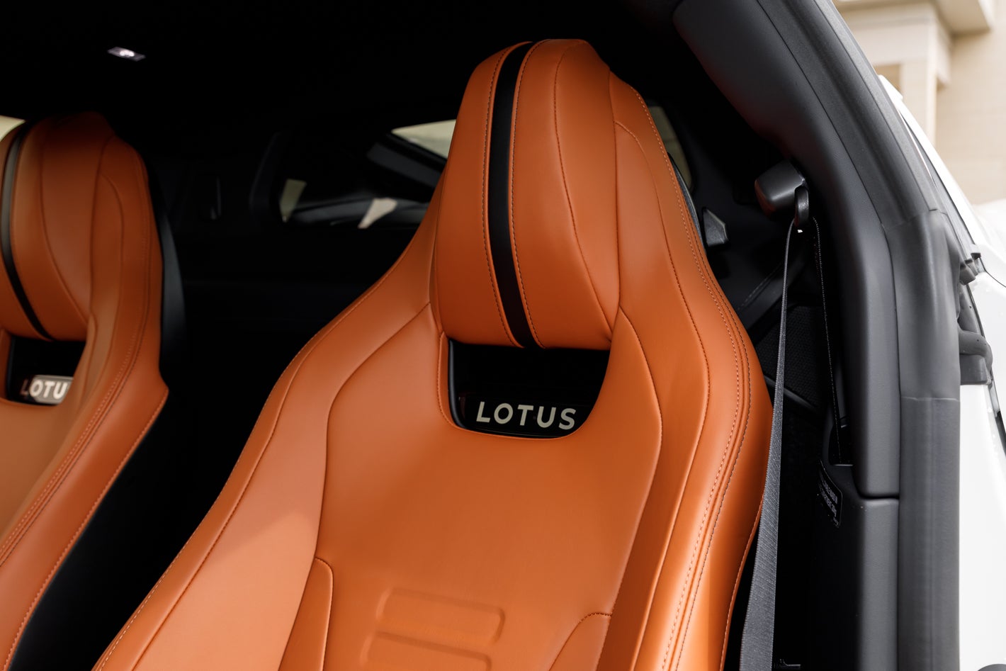 2027 Lotus EMIRA V6 SE