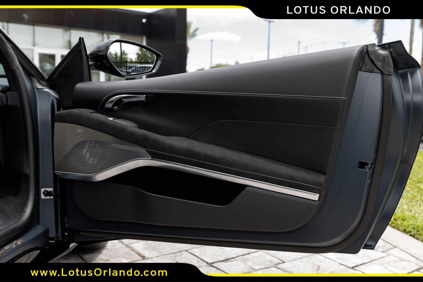 2026 Lotus Emira V6 SE