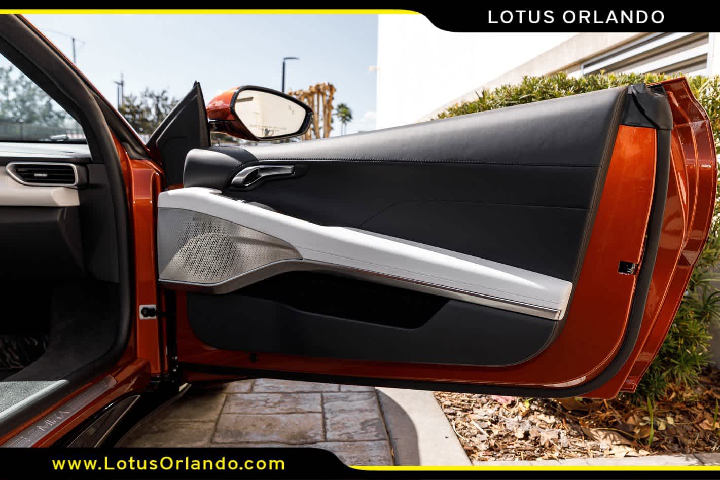 2026 Lotus Emira V6 SE