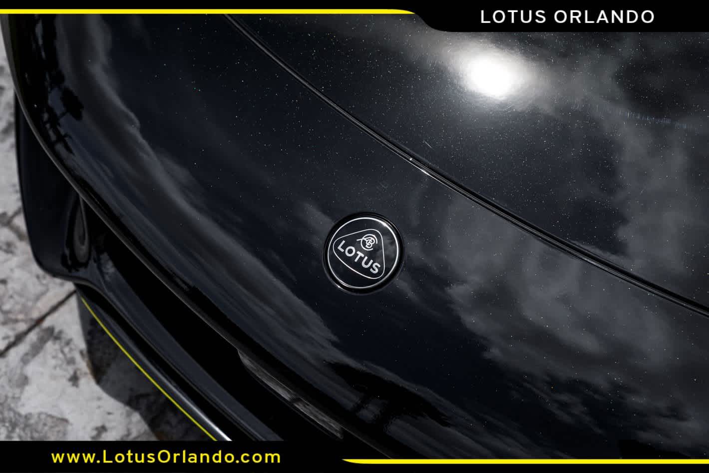 2026 Lotus Emira V6 SE Racing Line