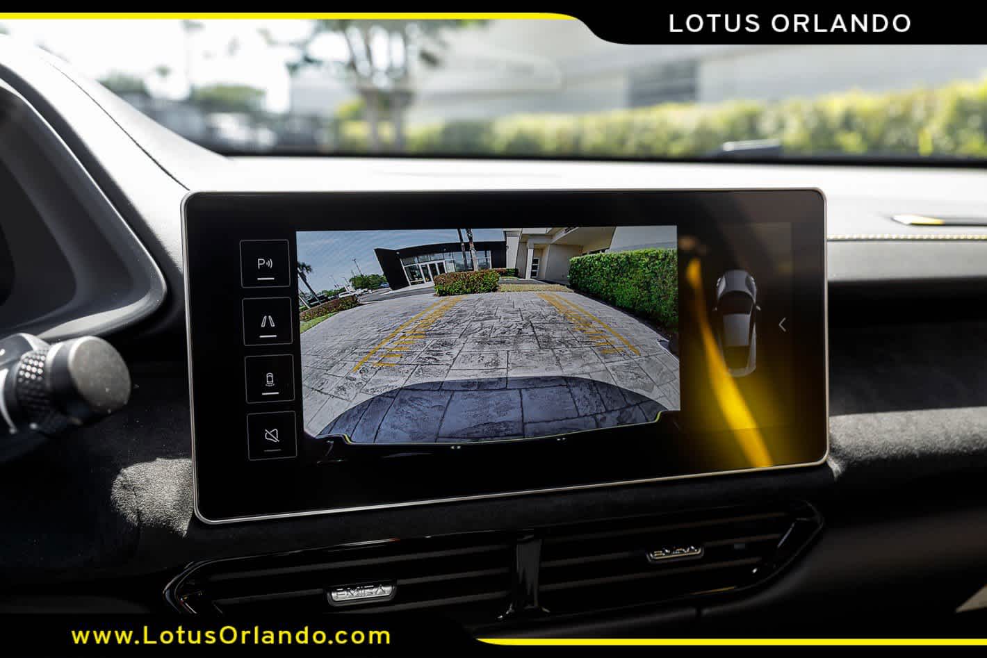 2026 Lotus Emira V6 SE Racing Line