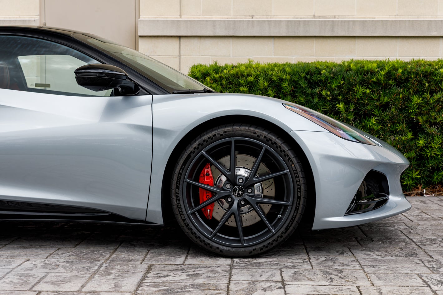 2027 Lotus EMIRA V6 SE