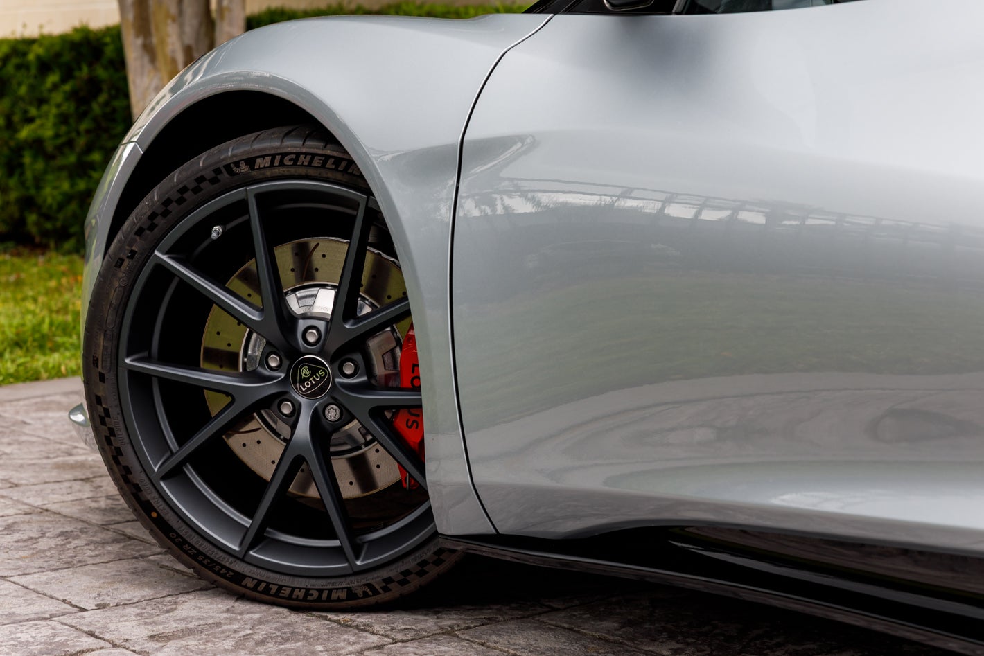 2027 Lotus EMIRA V6 SE