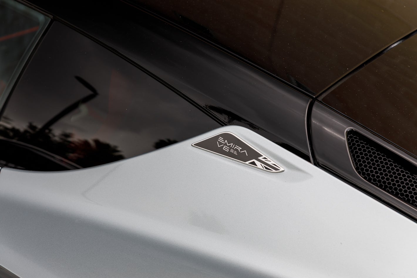 2027 Lotus EMIRA V6 SE