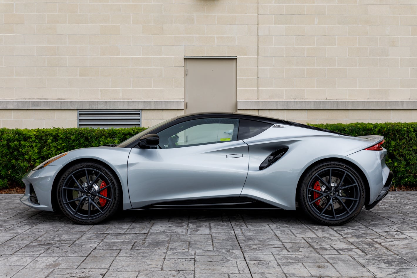 2027 Lotus EMIRA V6 SE