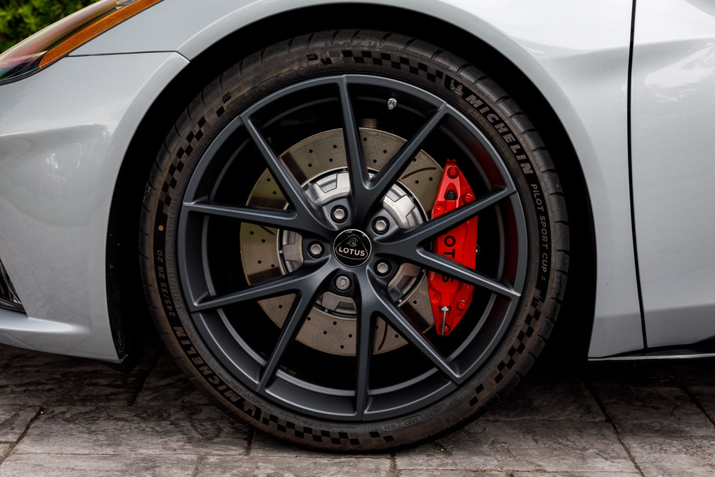 2027 Lotus EMIRA V6 SE