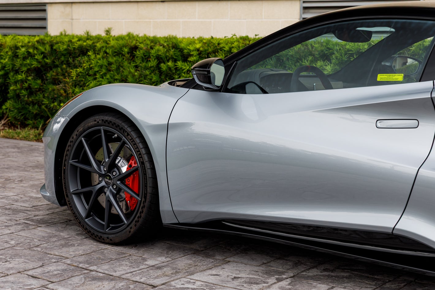 2027 Lotus EMIRA V6 SE