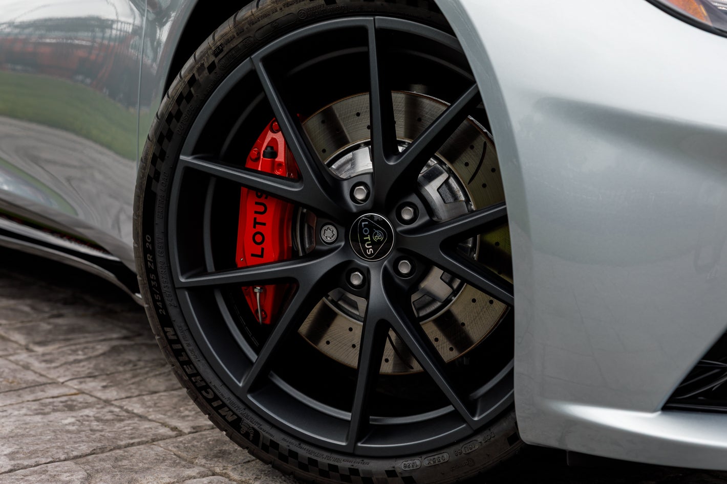 2027 Lotus EMIRA V6 SE