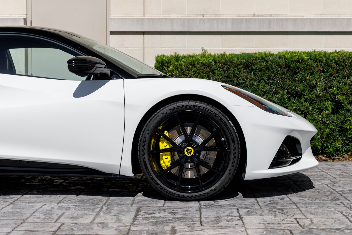 2027 Lotus EMIRA V6 SE