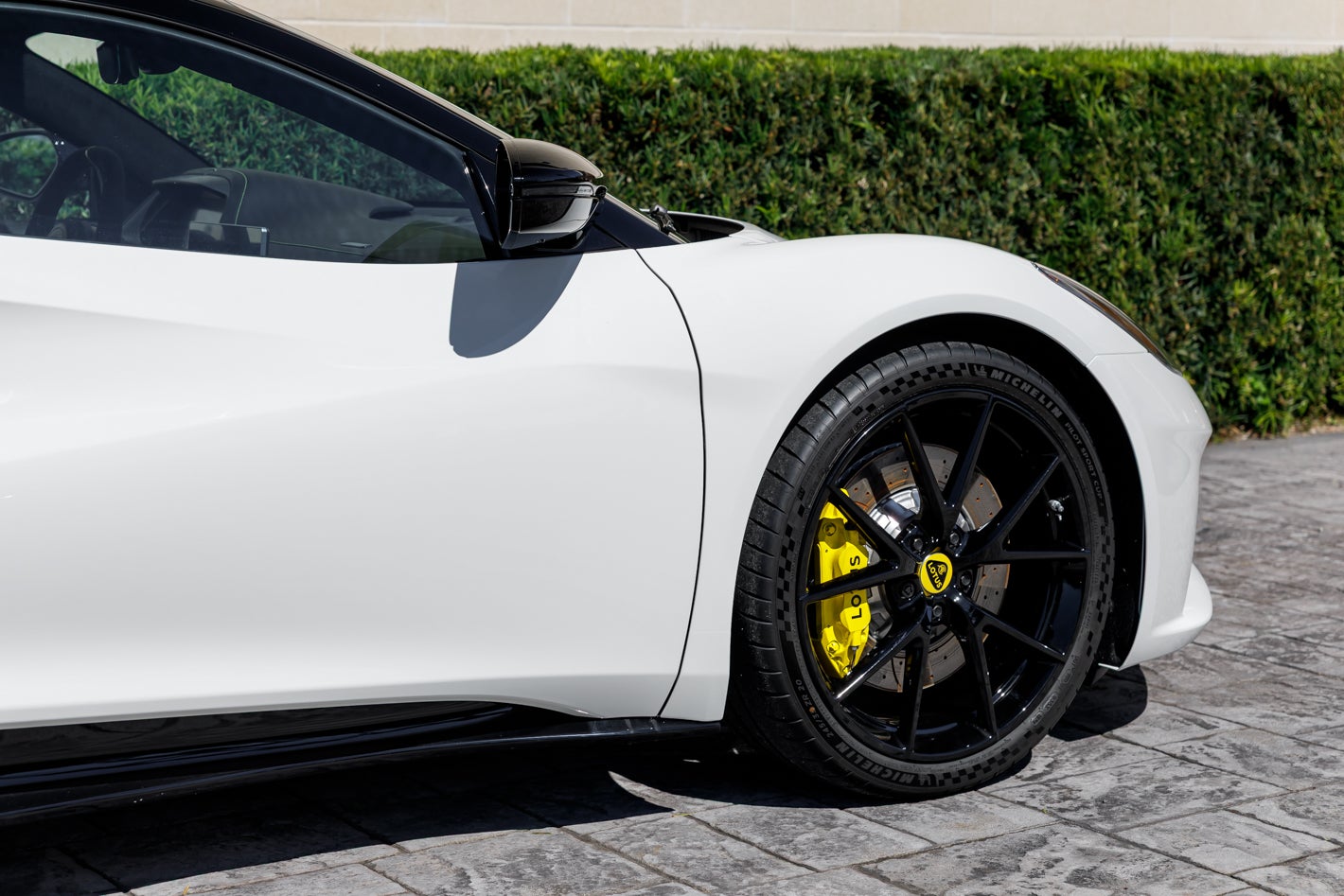 2027 Lotus EMIRA V6 SE