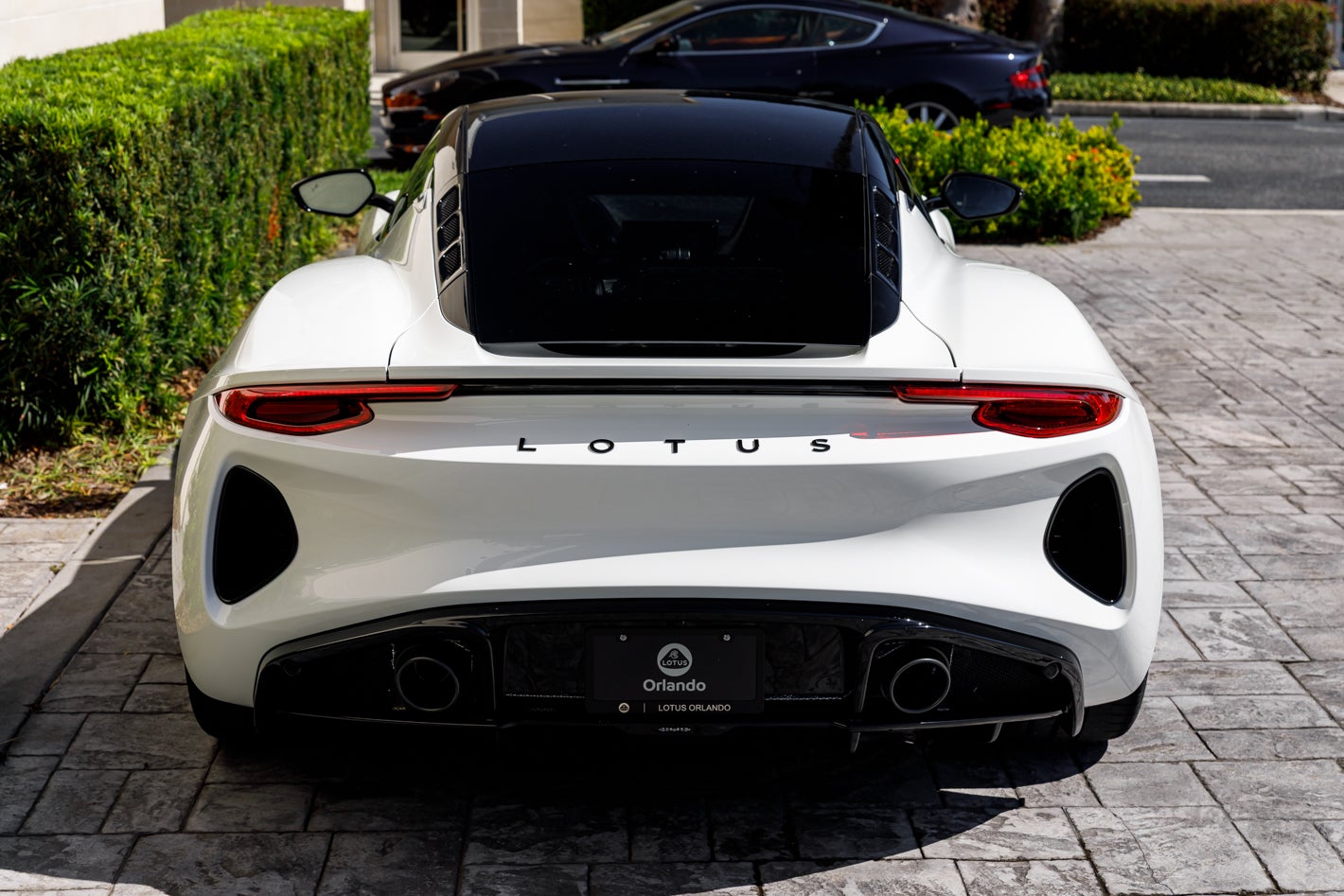 2027 Lotus EMIRA V6 SE