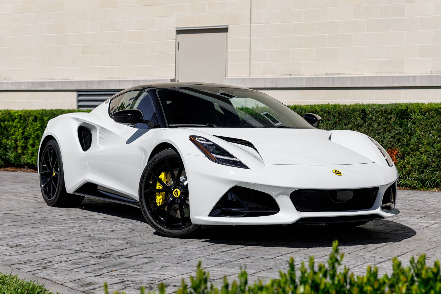 2027 Lotus EMIRA V6 SE