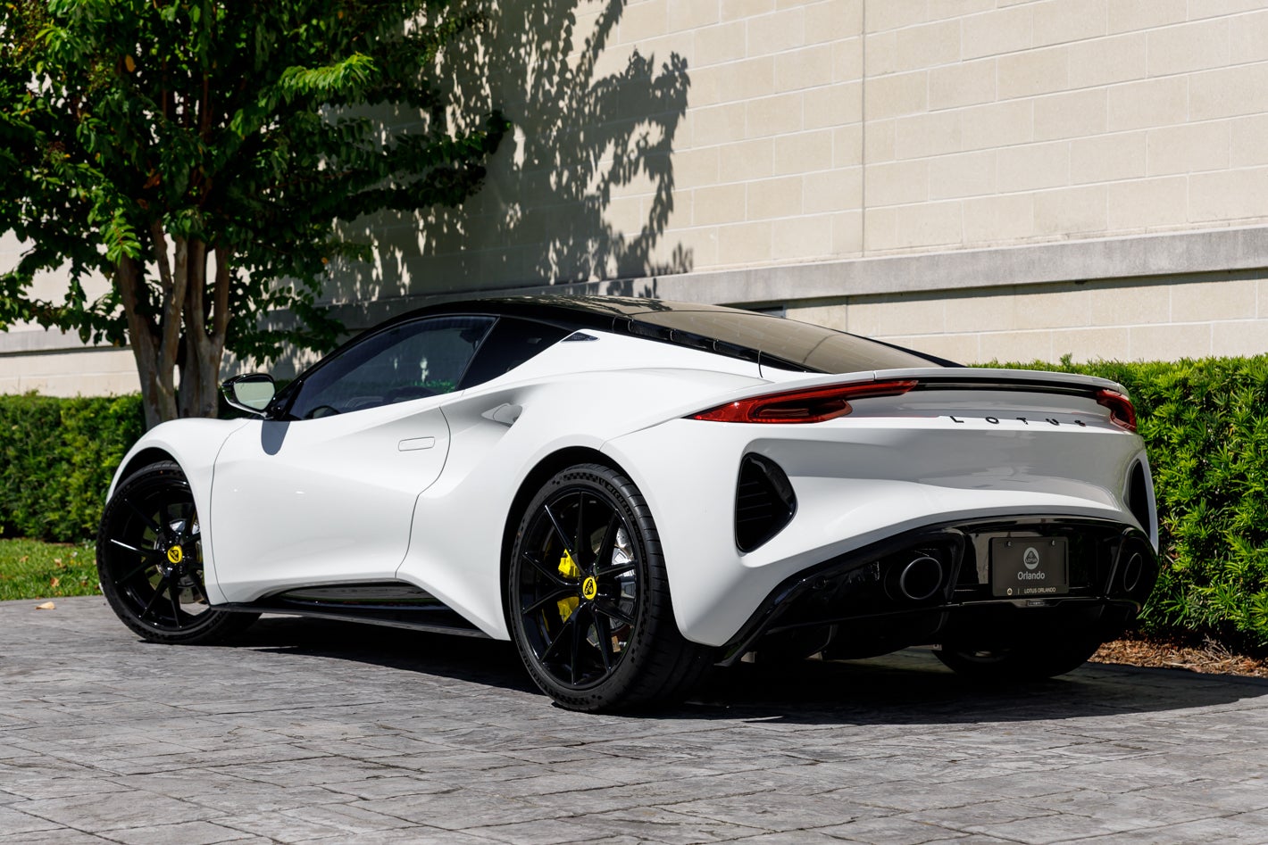 2027 Lotus EMIRA V6 SE