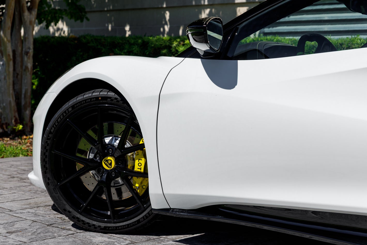 2027 Lotus EMIRA V6 SE