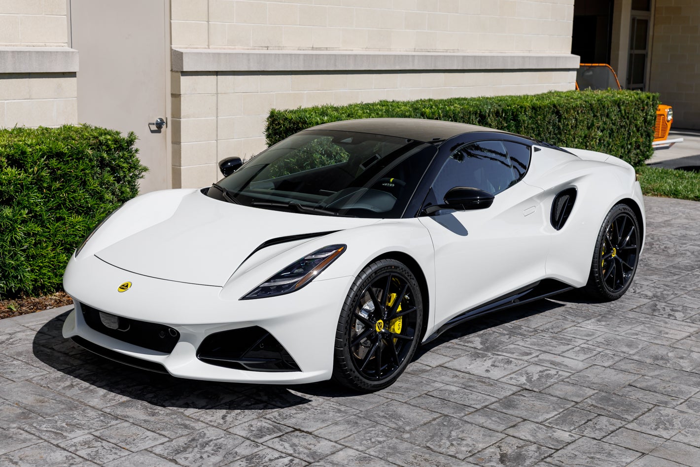 2027 Lotus EMIRA V6 SE