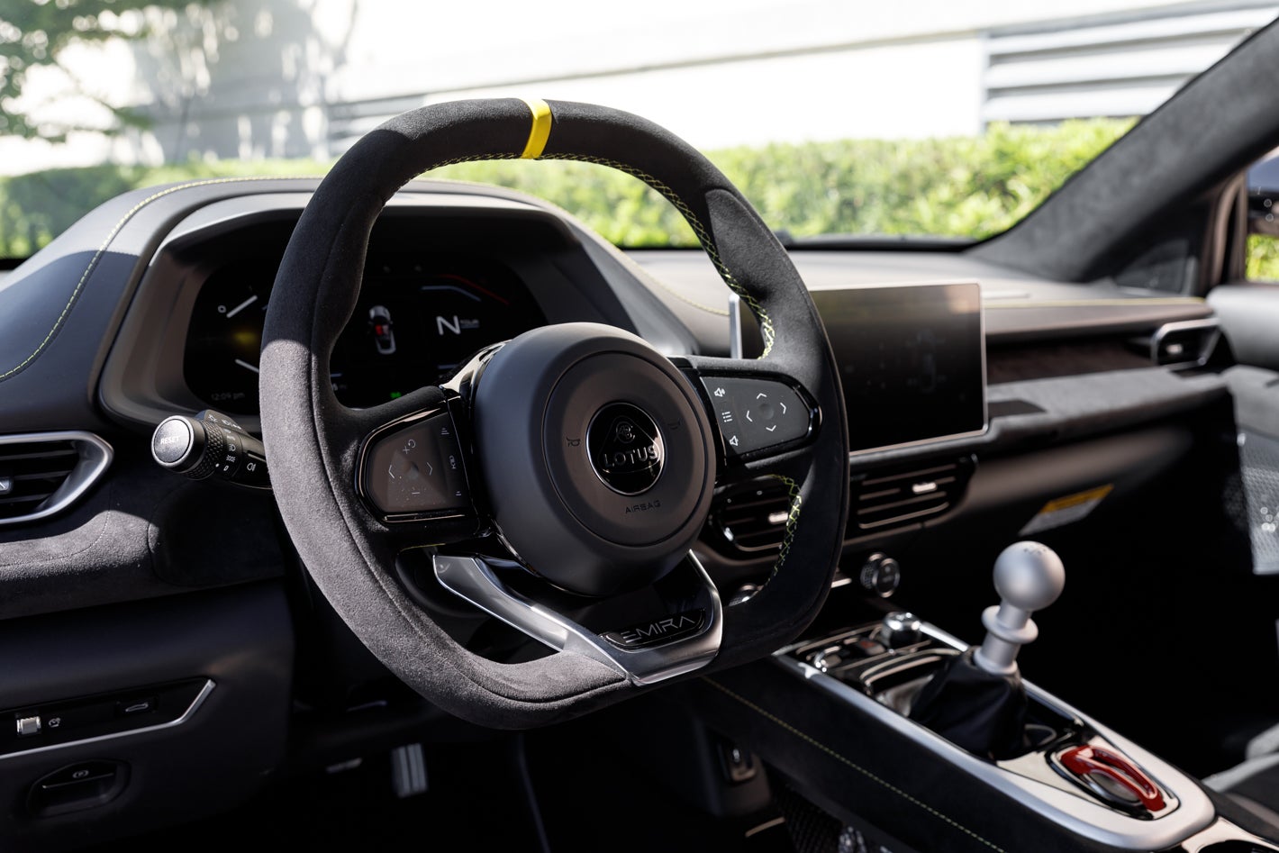 2027 Lotus EMIRA V6 SE