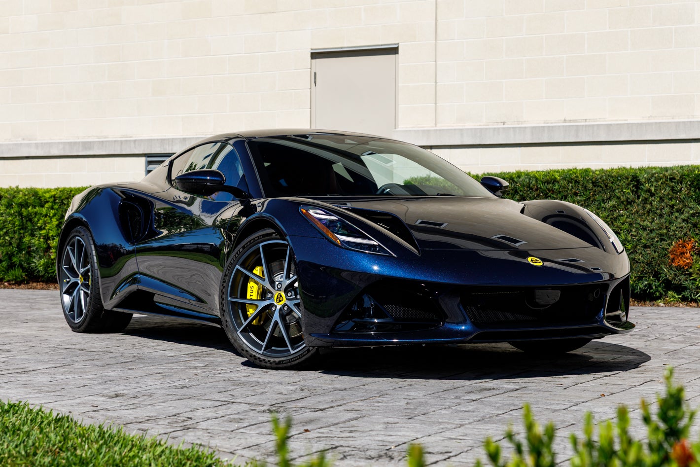 2027 Lotus EMIRA Turbo SE