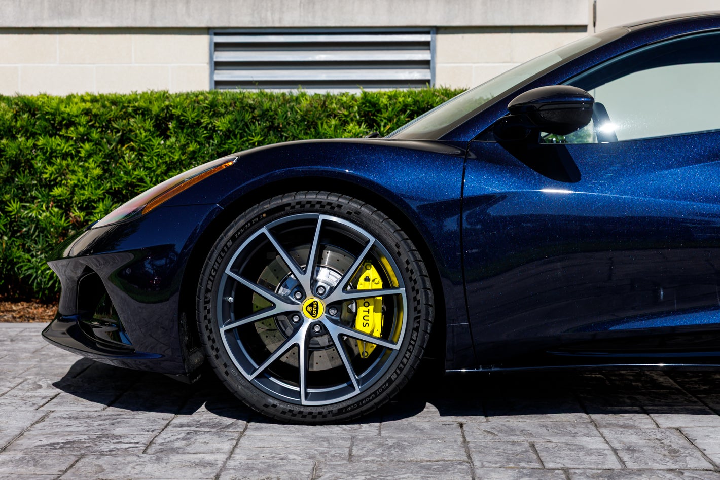 2027 Lotus EMIRA Turbo SE