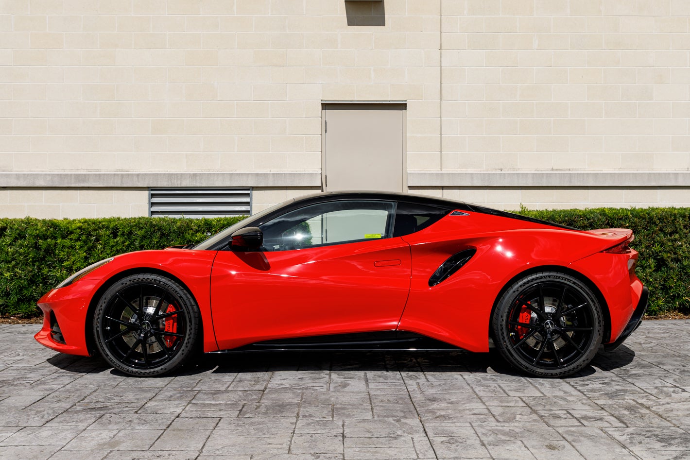 2027 Lotus EMIRA Turbo SE