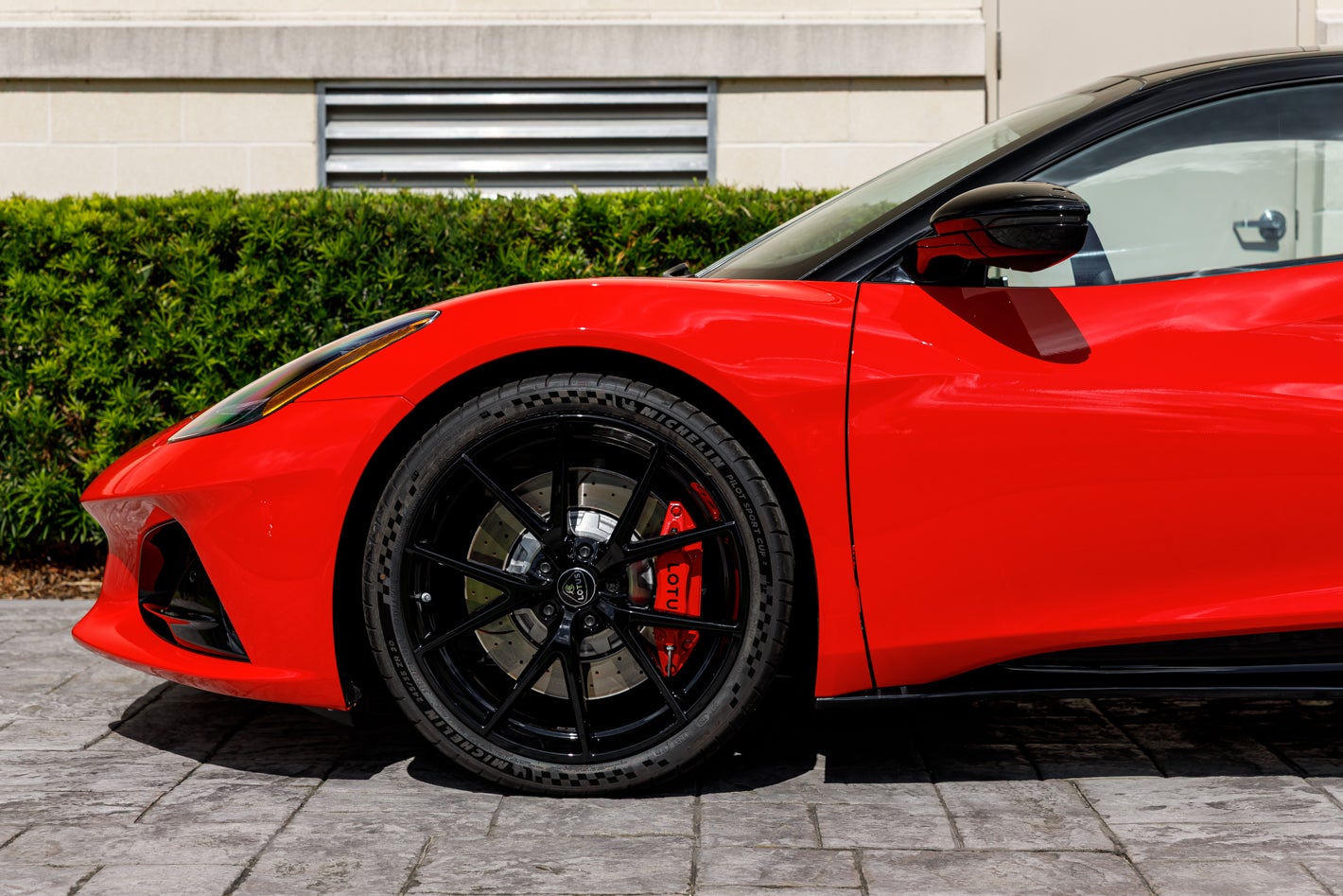 2027 Lotus EMIRA Turbo SE