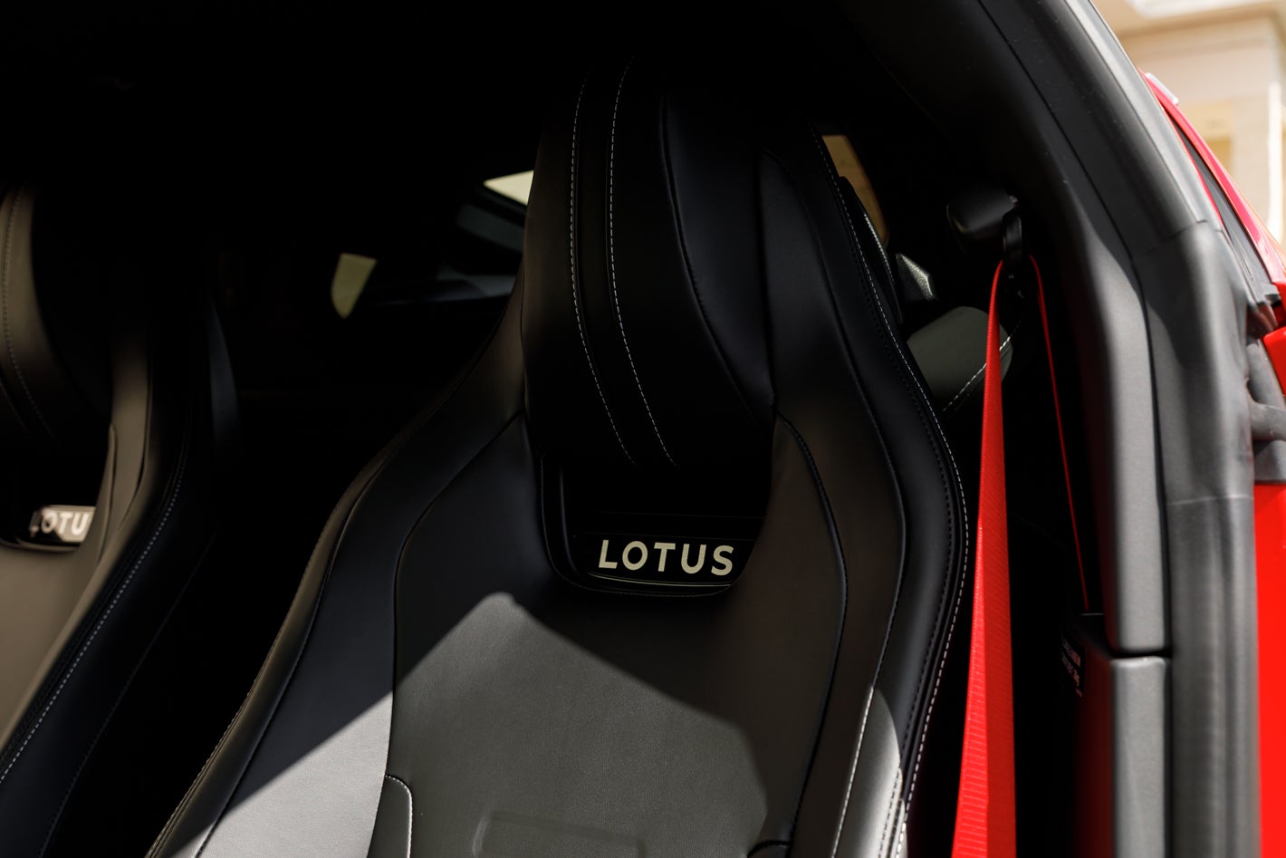 2027 Lotus EMIRA Turbo SE