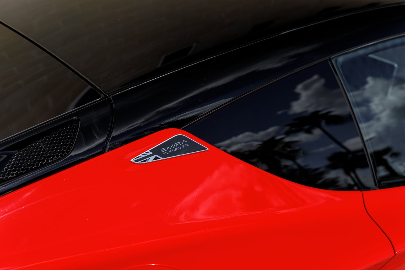 2027 Lotus EMIRA Turbo SE