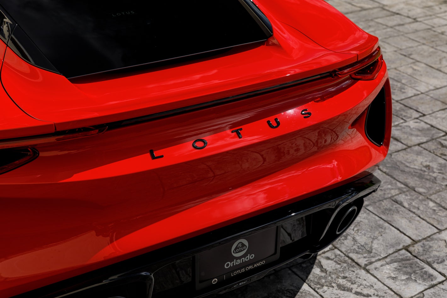 2027 Lotus EMIRA Turbo SE