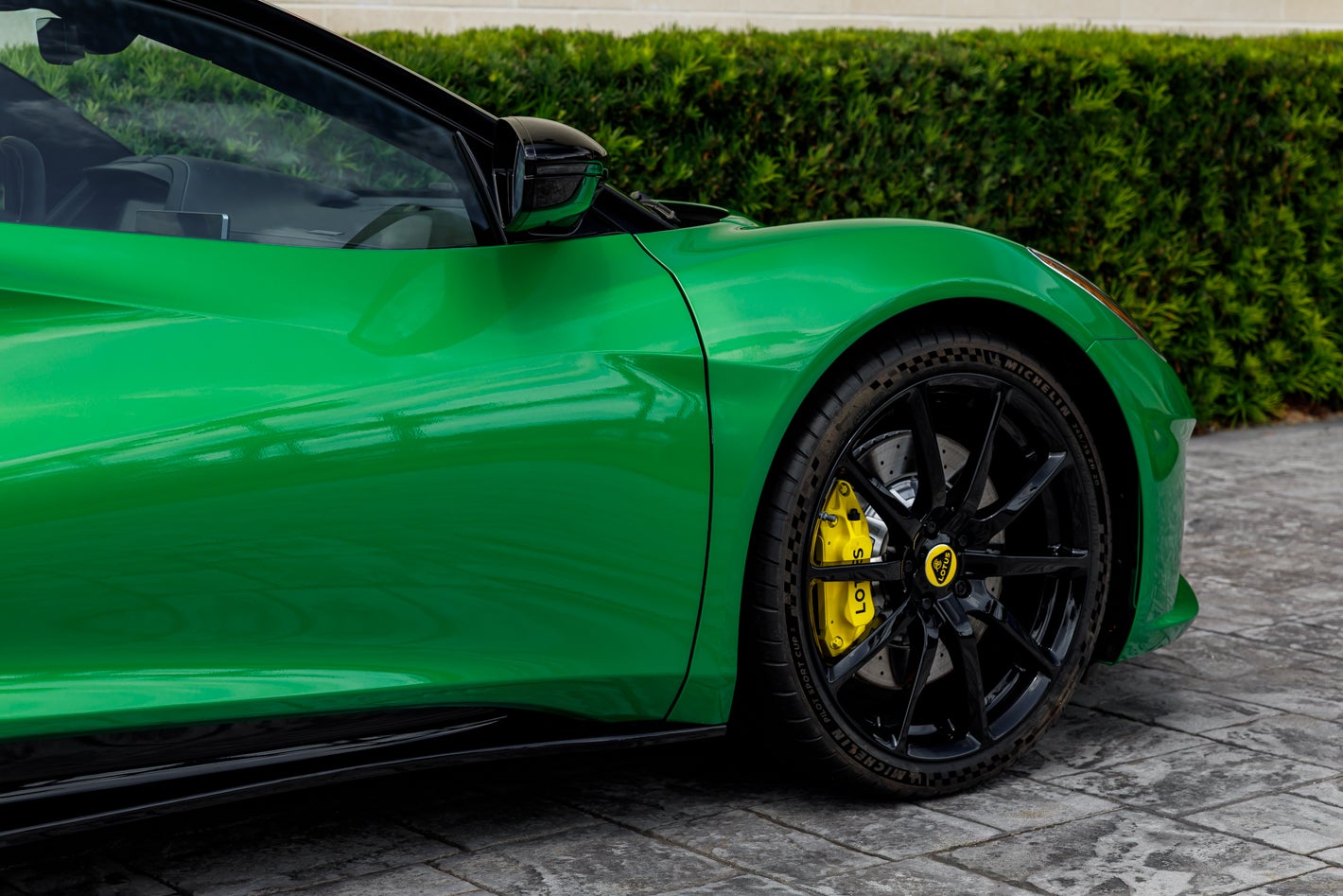 2027 Lotus EMIRA Turbo SE