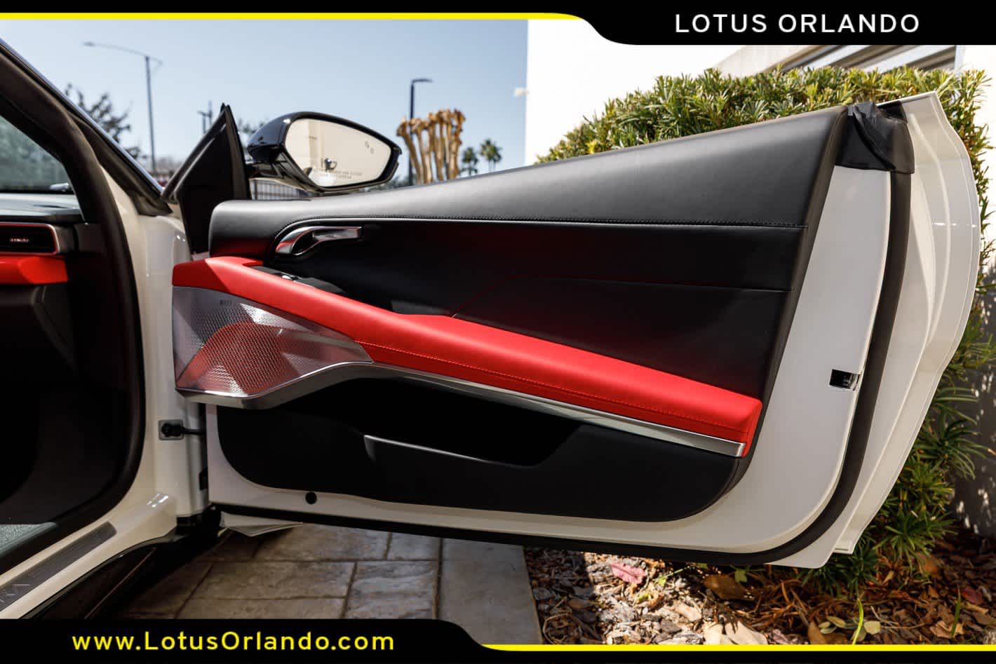 2026 Lotus Emira Turbo SE