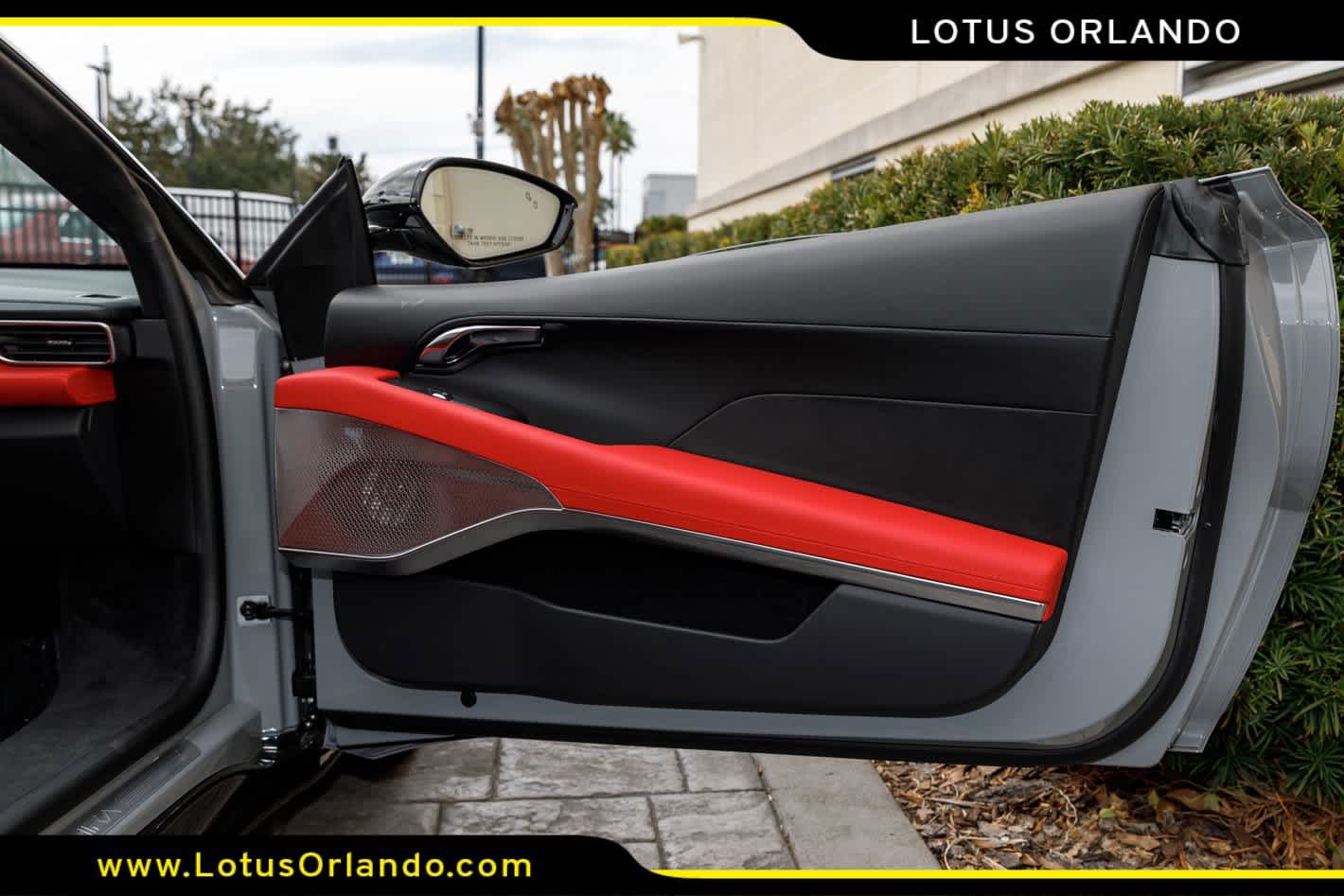 2026 Lotus Emira Turbo SE