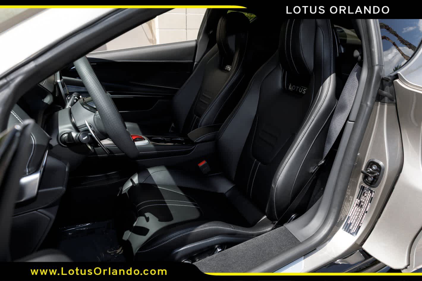2026 Lotus Emira Turbo SE