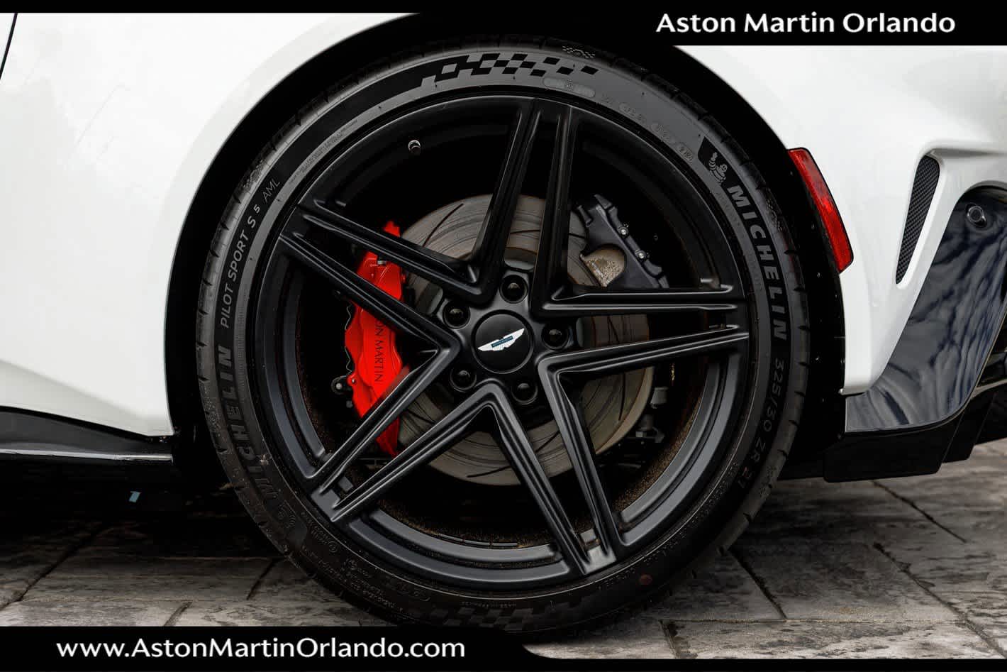 2025 Aston Martin Vantage Coupe