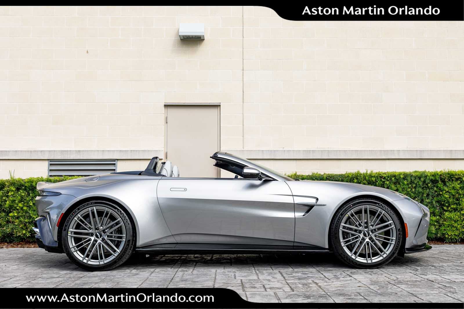 2026 Aston Martin Vantage Roadster