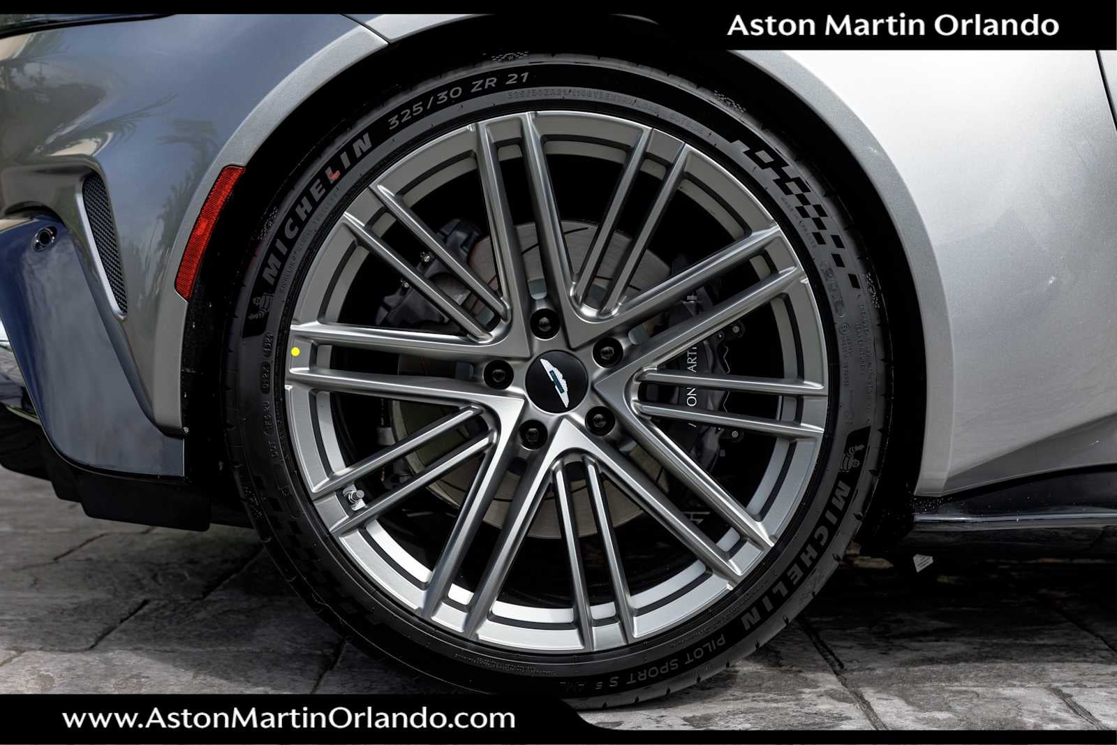 2026 Aston Martin Vantage Roadster