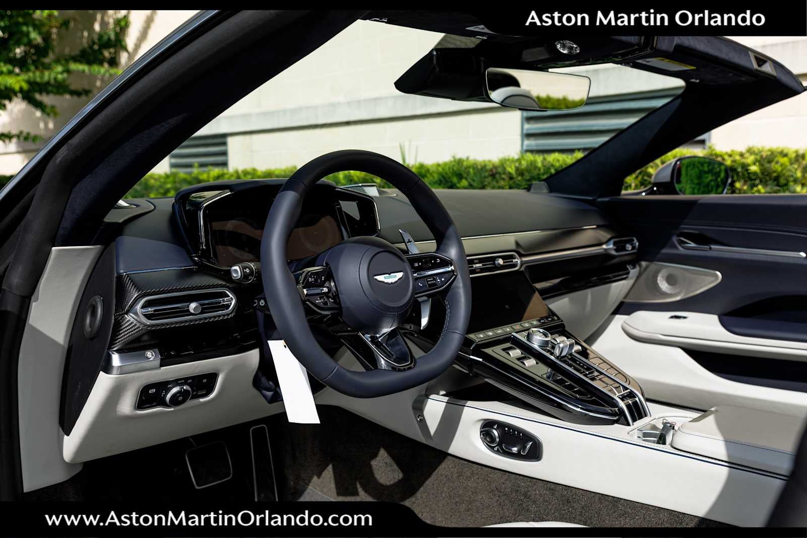 2026 Aston Martin Vantage Roadster