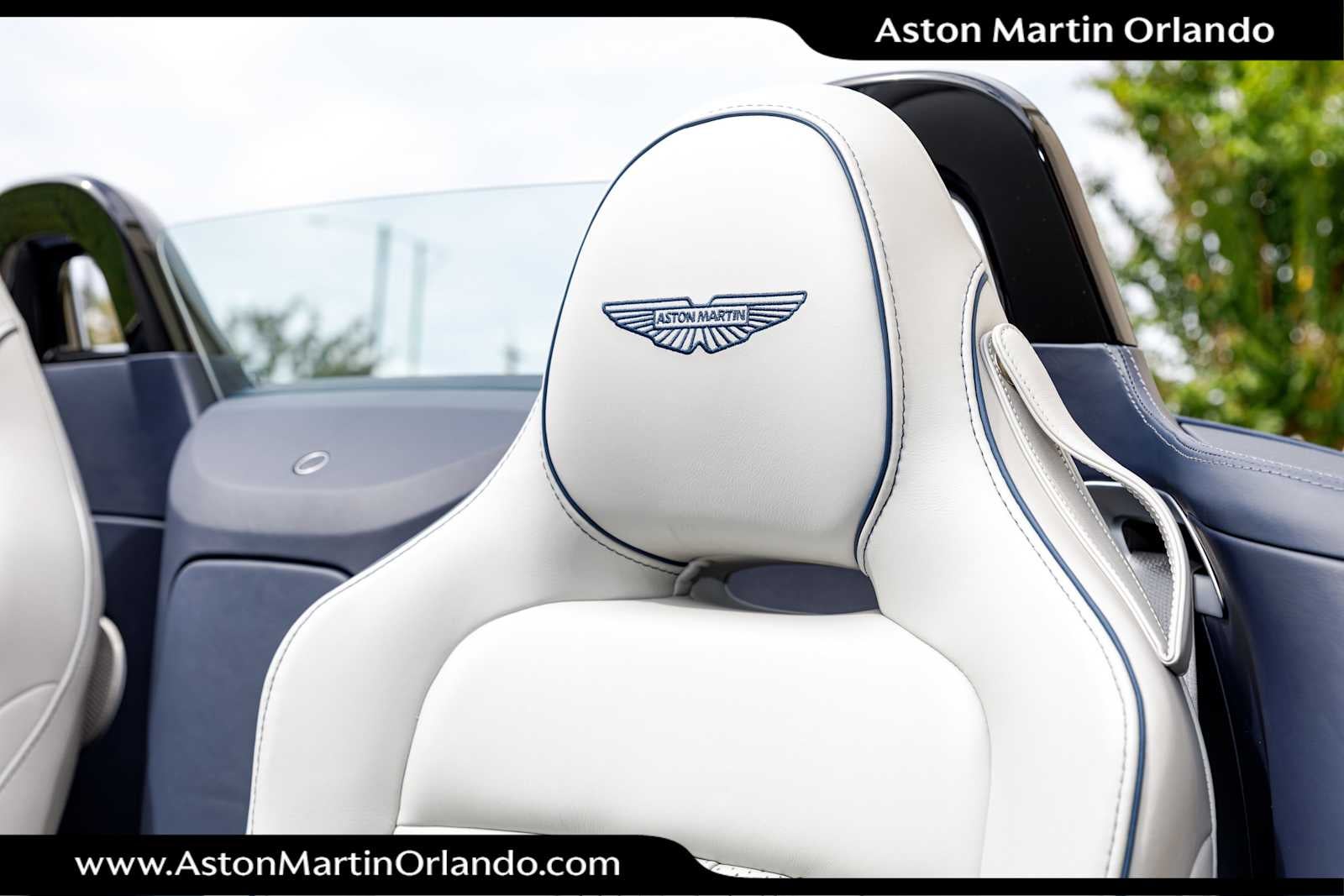 2026 Aston Martin Vantage Roadster