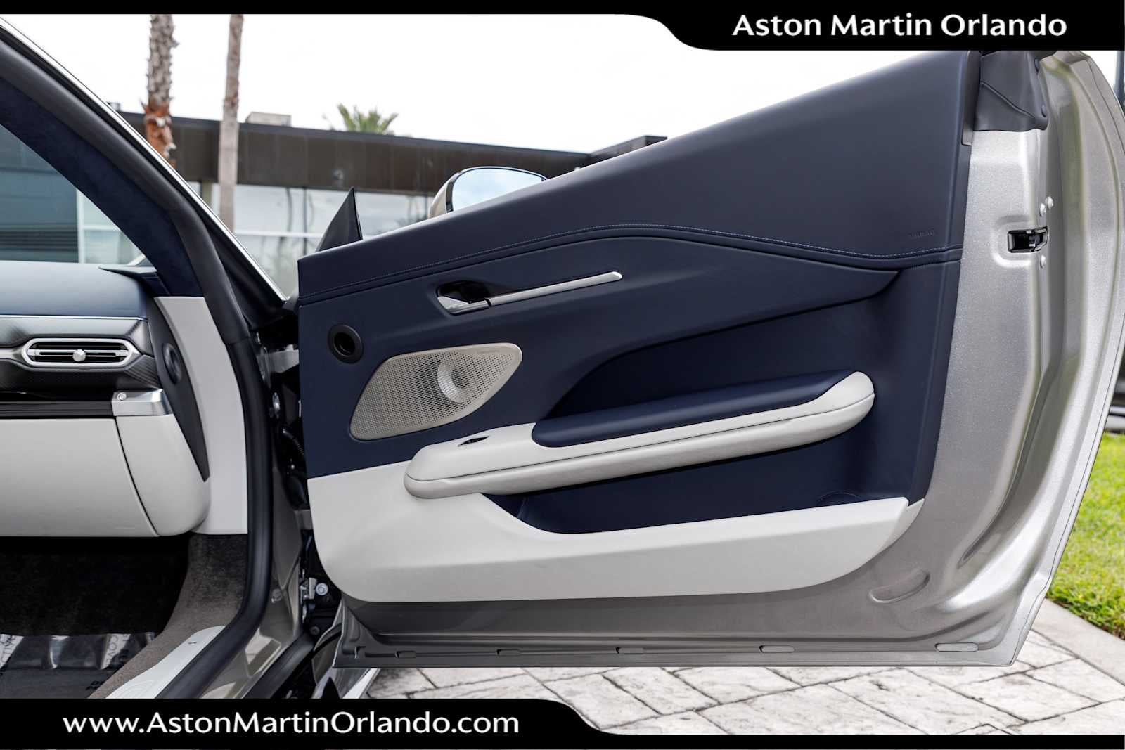 2026 Aston Martin Vantage Roadster