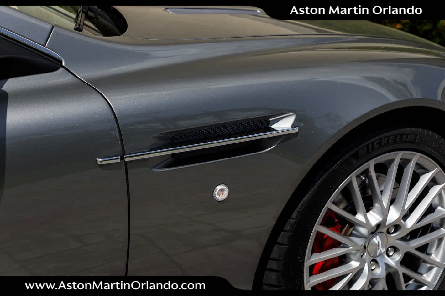 2009 Aston Martin DB9 Base