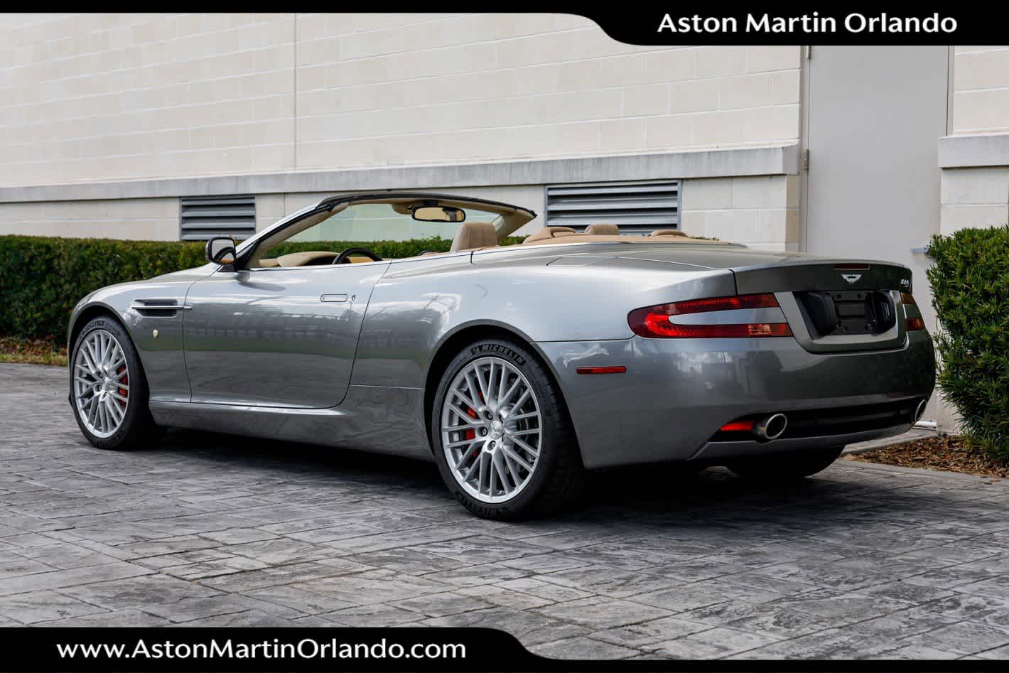 2009 Aston Martin DB9 Base